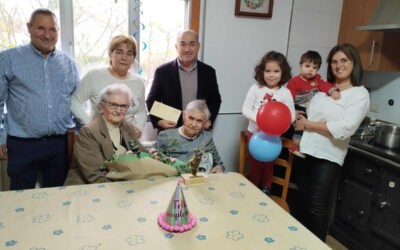 O Concello de Rois felicita a María Cruces Vilas polo seu 100º aniversario