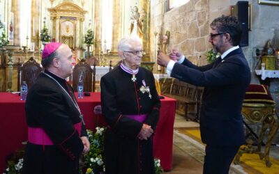 José Antonio Vila Brión recibe a Medalla de Ouro do Concello do Son