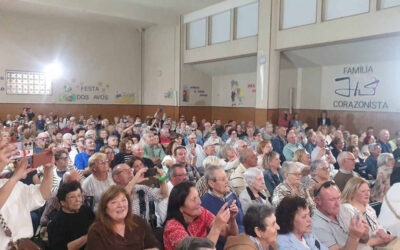 Arredor de 300 persoas participaron no Día dos Avós e as Avoas do Colexio Sagrado Corazón de Xesús de Castiñeiras