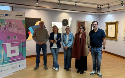 O Lustres Rivas de Ribeira acolle unha trintena de obras da XV Bienal de Pintura do Eixo Atlántico